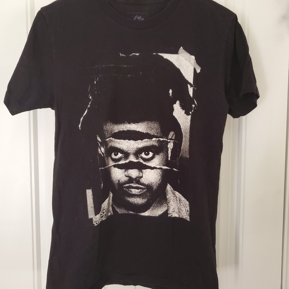 The Weekend XO Tour T-Shirt - Picture 1 of 3